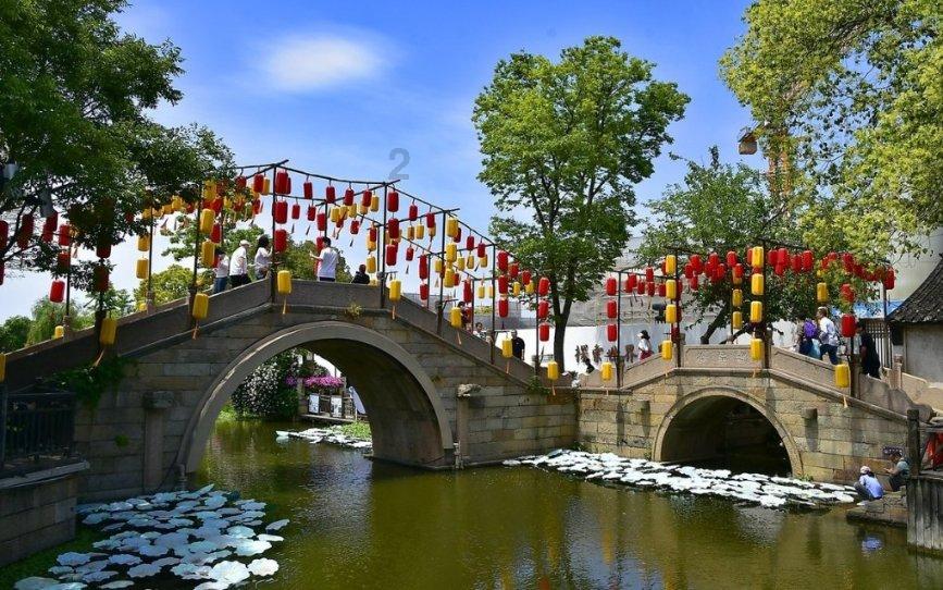 琼崖纵队副司令秘密渡海，忽有陌生商人蹊跷来访，难道泄密了？
